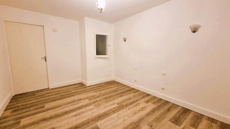 Maison - 162 m² - 8 pièces