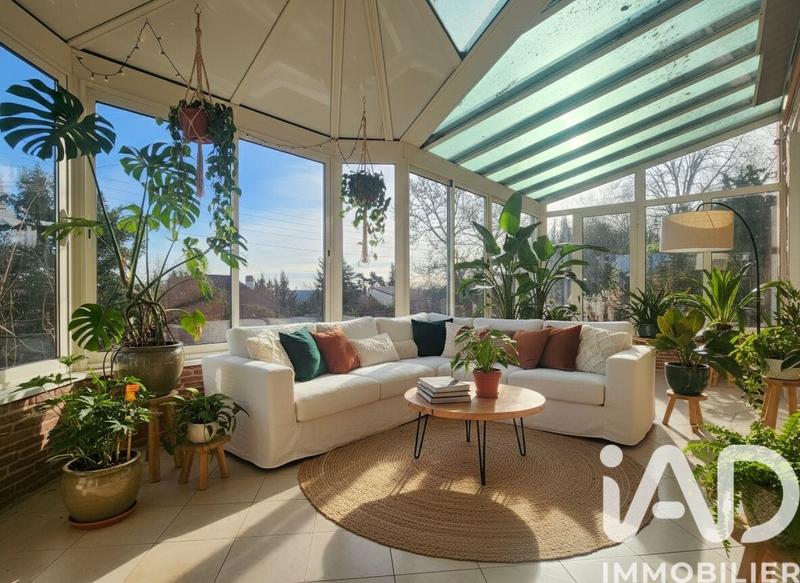 Maison - 260 m² - 8 pièces