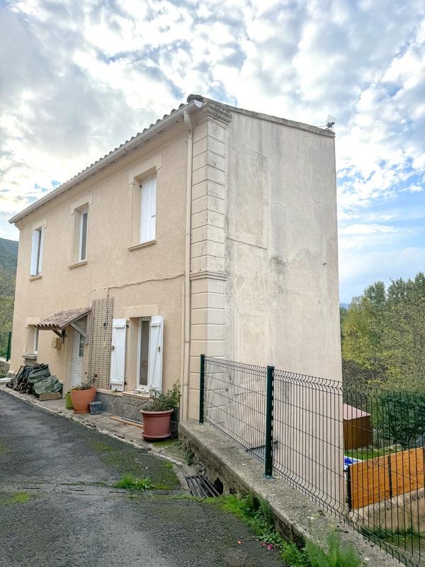 Maison de village - 88 m² - 5 pièces