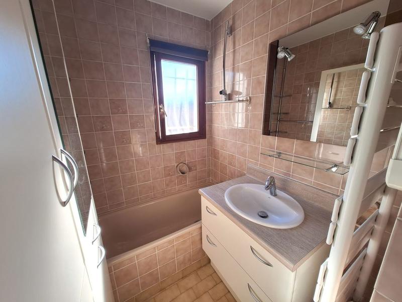 Maison - 136 m² - 6 pièces