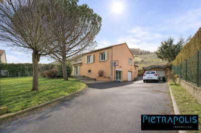 Maison ancienne - 157 m² - 4 pièces