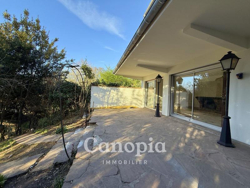 Appartement - 163 m² - 7 pièces