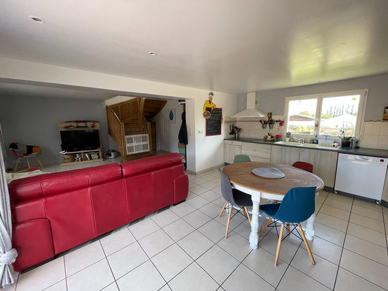 Maison - 185 m² - 7 pièces