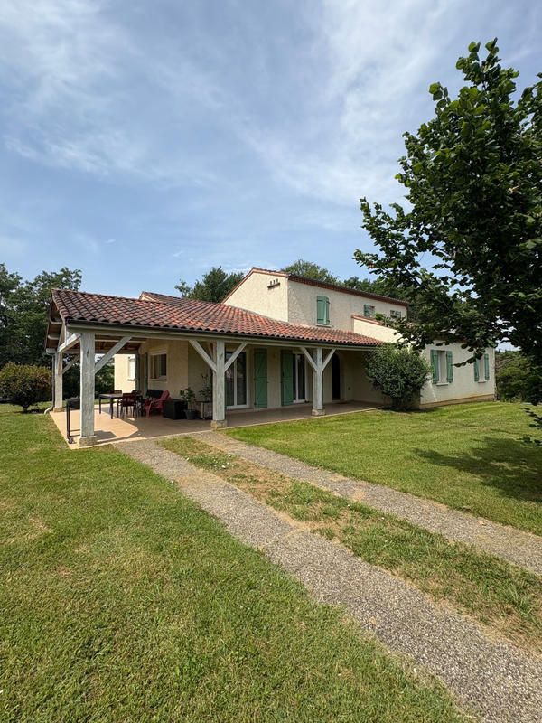 Maison - 168 m² - 6 pièces