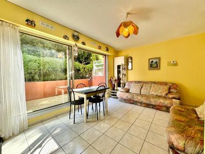 Studio - 25 m² - 1 pièce