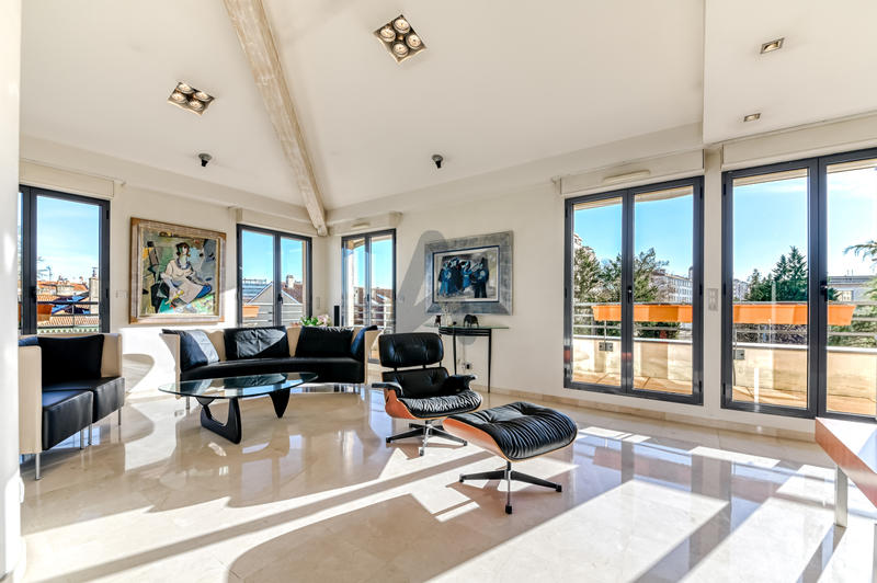 Appartement - 121 m² - 3 pièces