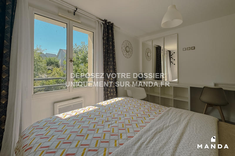 Chambre - 10 m² - 5 pièces