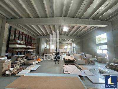 Local d'activité / Entrepôt - 612 m²