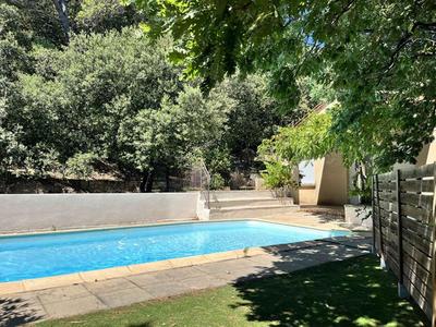 Villa - 176 m² - 7 pièces