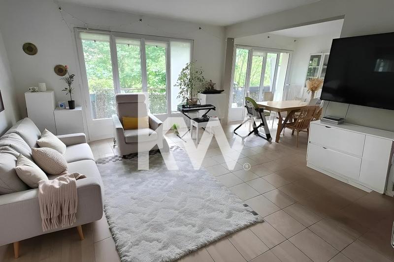 Appartement - 79 m² - 4 pièces