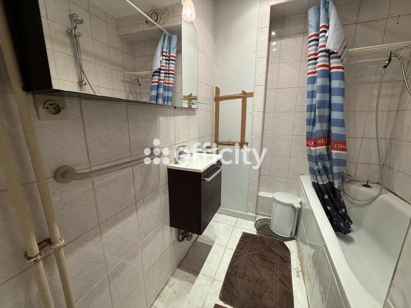 Appartement - 99 m² - 5 pièces