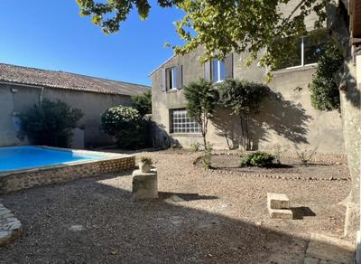Maison - 185 m² - 7 pièces