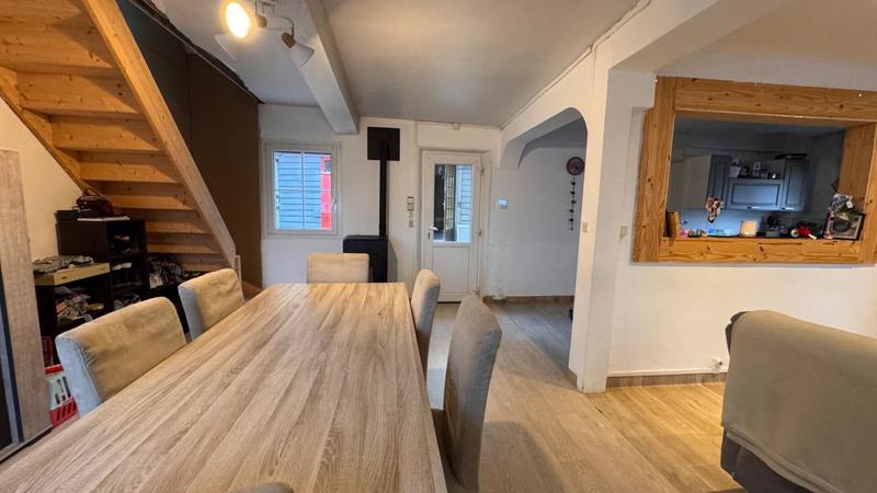 Maison - 97 m² - 4 pièces