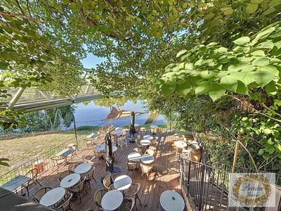 Local commercial - 180 m²