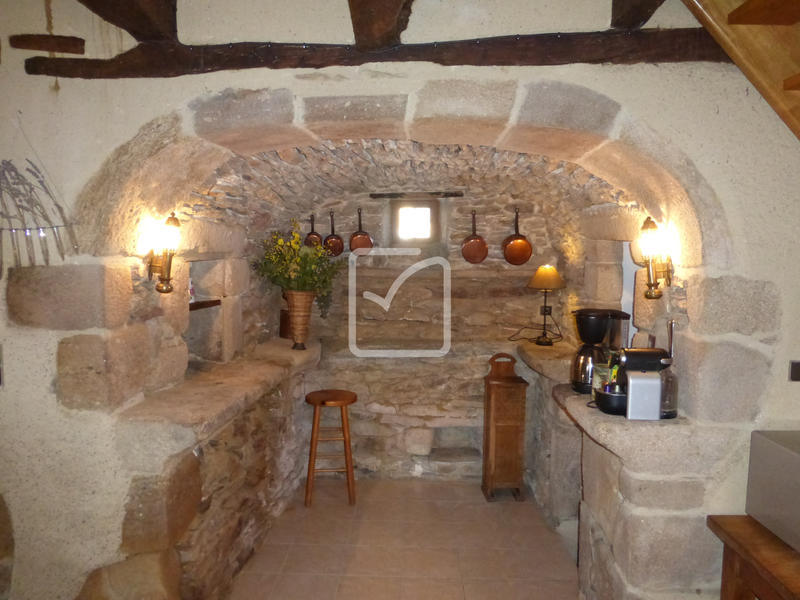 Maison - 298 m² - 12 pièces