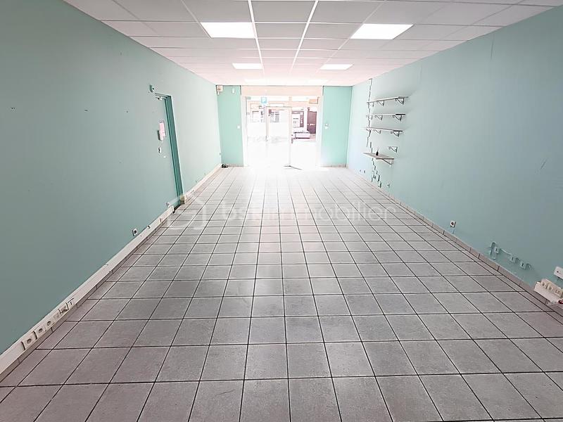 Local commercial - 71 m² - 3 pièces