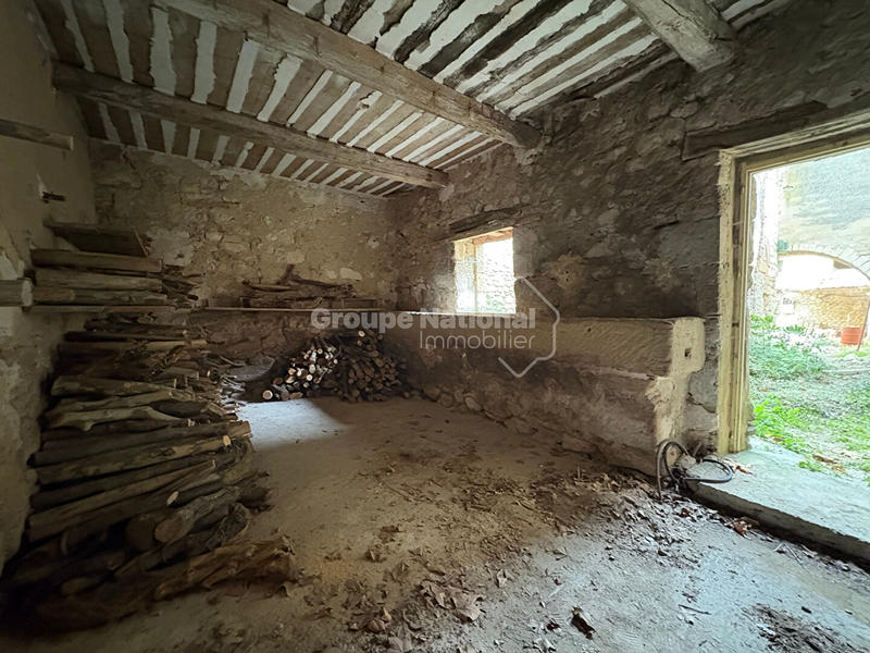 Maison - 930 m² - 30 pièces