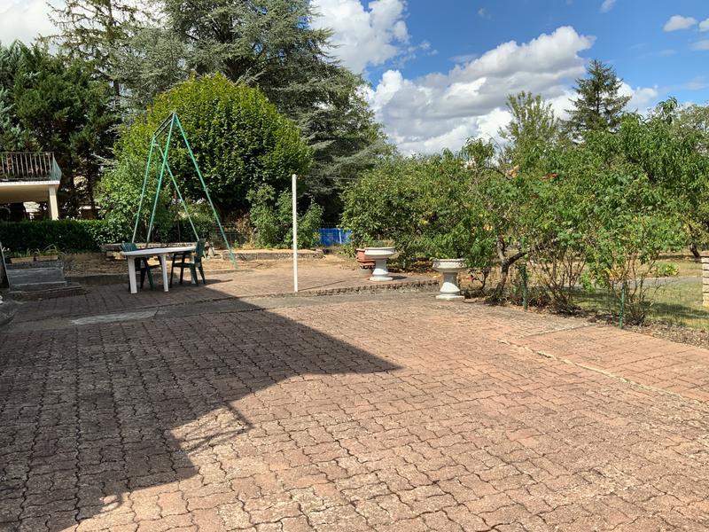 Maison - 204 m² - 10 pièces