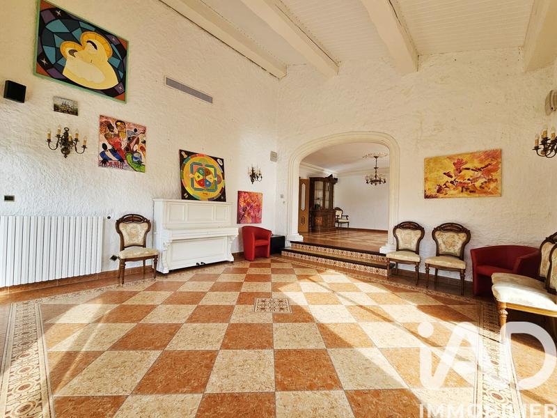 Maison - 186 m² - 6 pièces