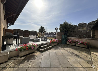 Appartement - 94 m² - 4 pièces