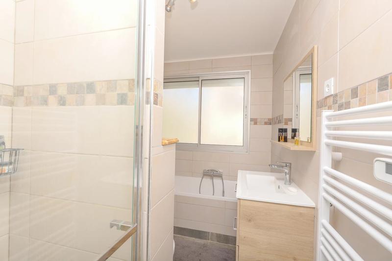 Appartement - 81 m² - 3 pièces