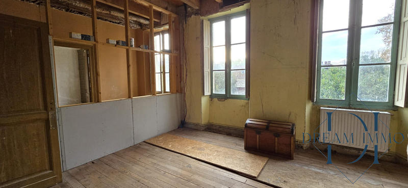 Maison - 200 m² - 4 pièces