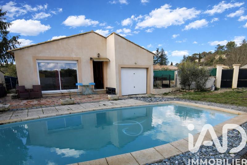 Maison - 90 m² - 5 pièces