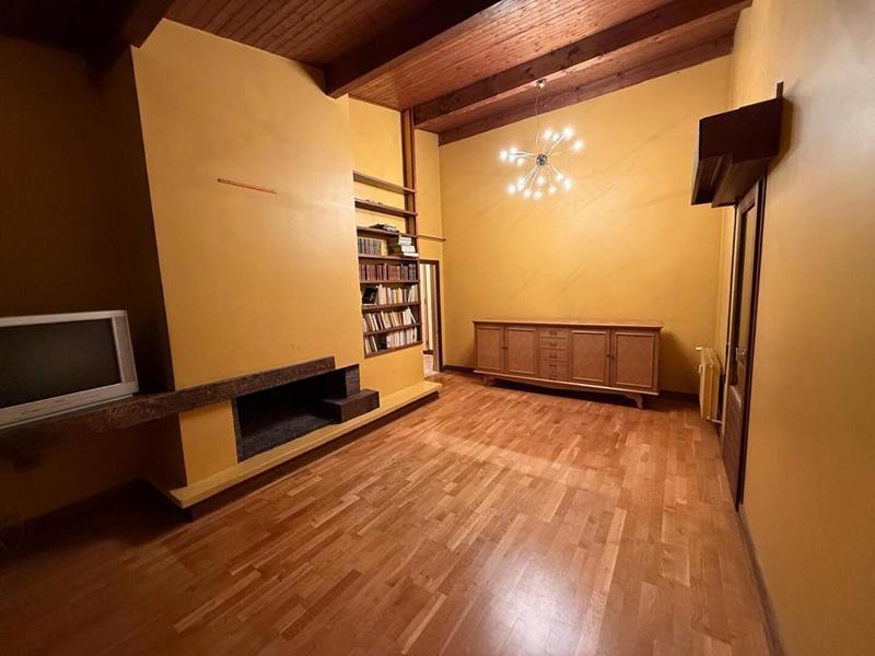 Appartement - 95 m² - 5 pièces