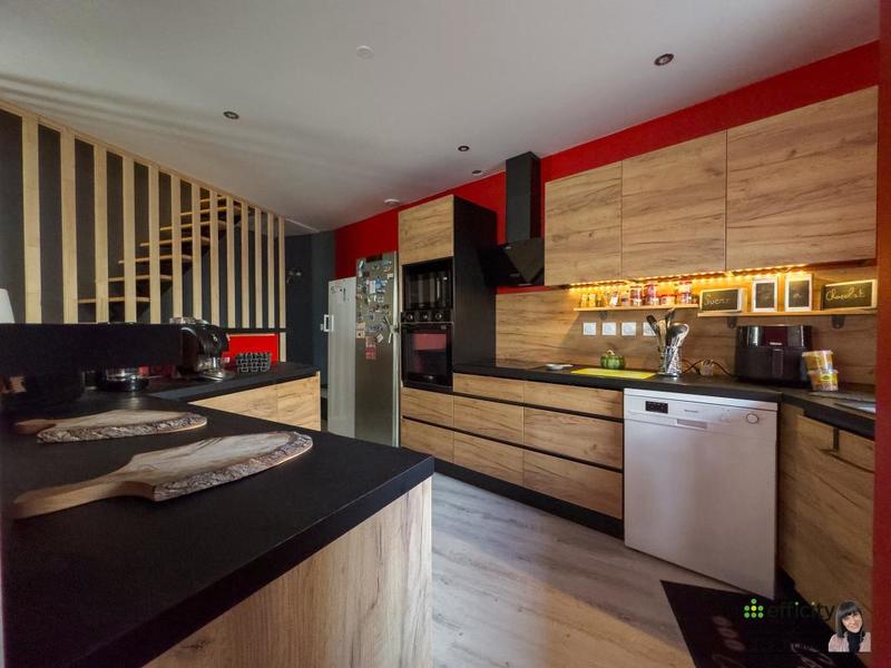 Maison de bourg - 150 m² - 6 pièces