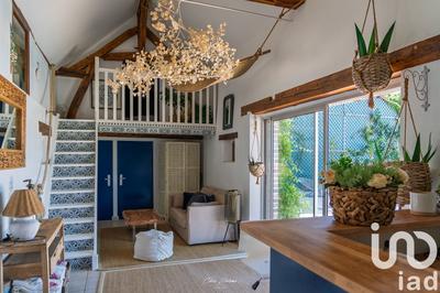 Maison - 375 m² - 11 pièces