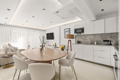 Appartement - 90 m² - 4 pièces