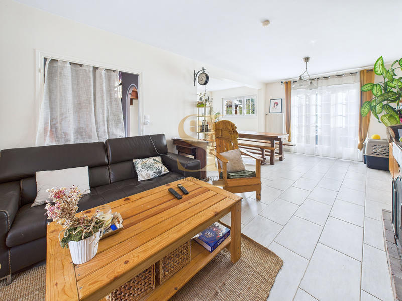 Maison - 140 m² - 7 pièces