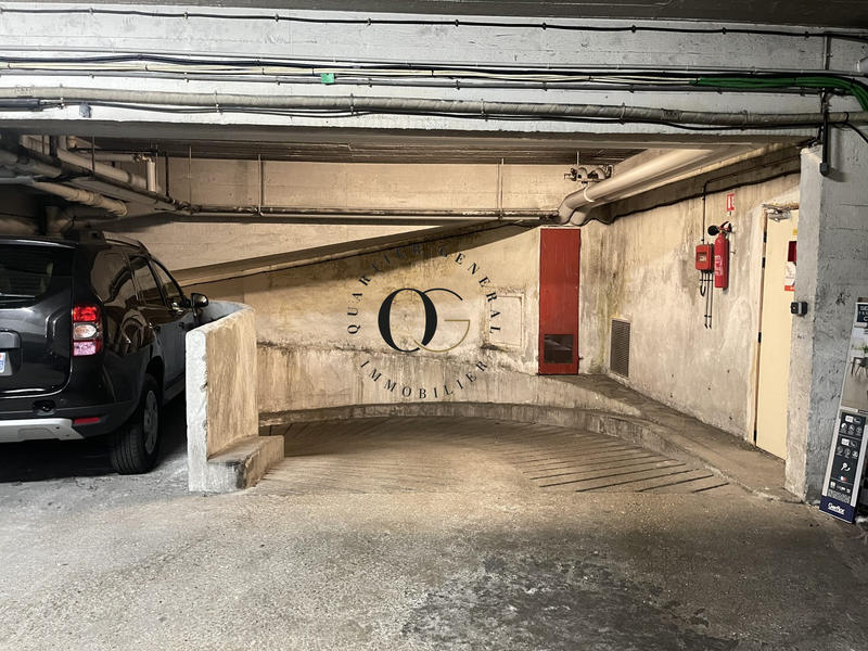 Parking / Garage - 17 m²