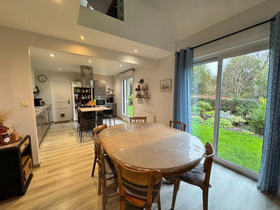 Maison - 122 m² - 5 pièces