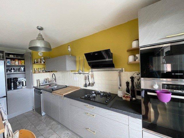 Appartement - 92 m² - 4 pièces