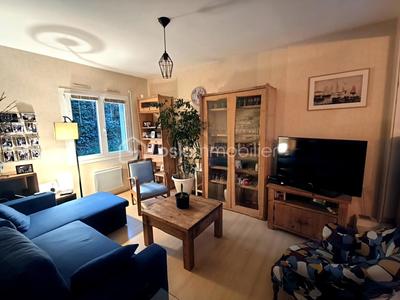 Maison - 87 m² - 5 pièces