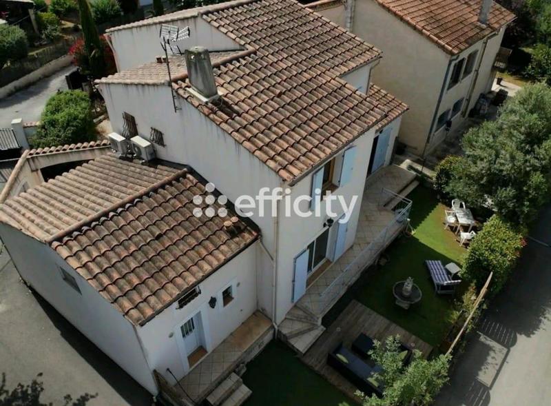 Maison - 156 m² - 7 pièces