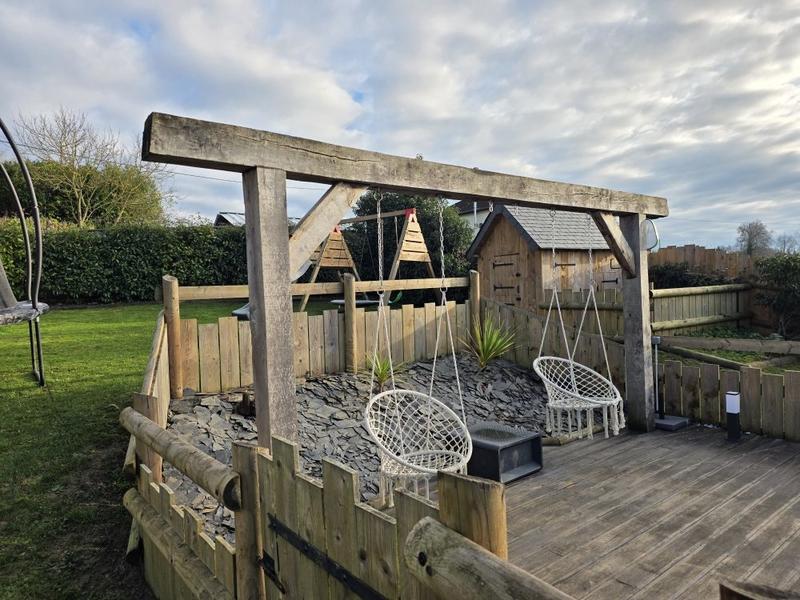 Maison - 99 m² - 5 pièces