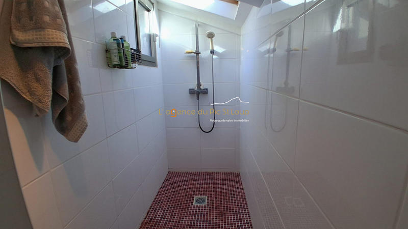 Villa - 190 m² - 6 pièces