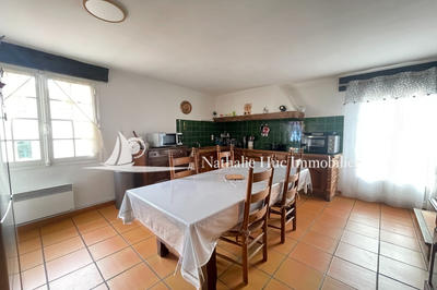 Maison - 258 m² - 7 pièces