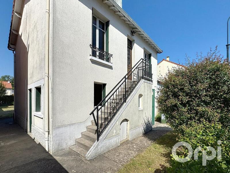Maison - 95 m² - 4 pièces