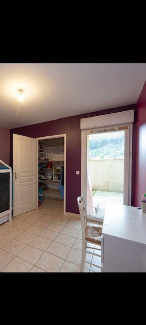 Appartement - 85 m² - 5 pièces