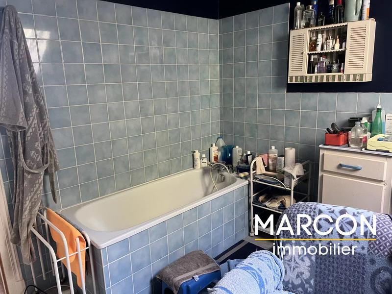 Maison - 260 m² - 15 pièces