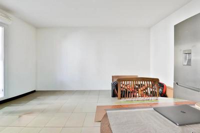 Studio - 30 m² - 1 pièce