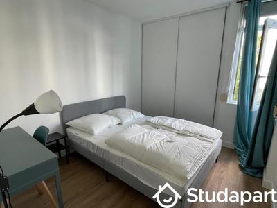 Chambre - 11 m² - 1 pièce