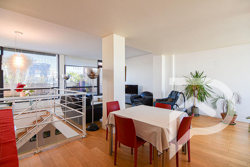 Appartement - 162 m² - 5 pièces