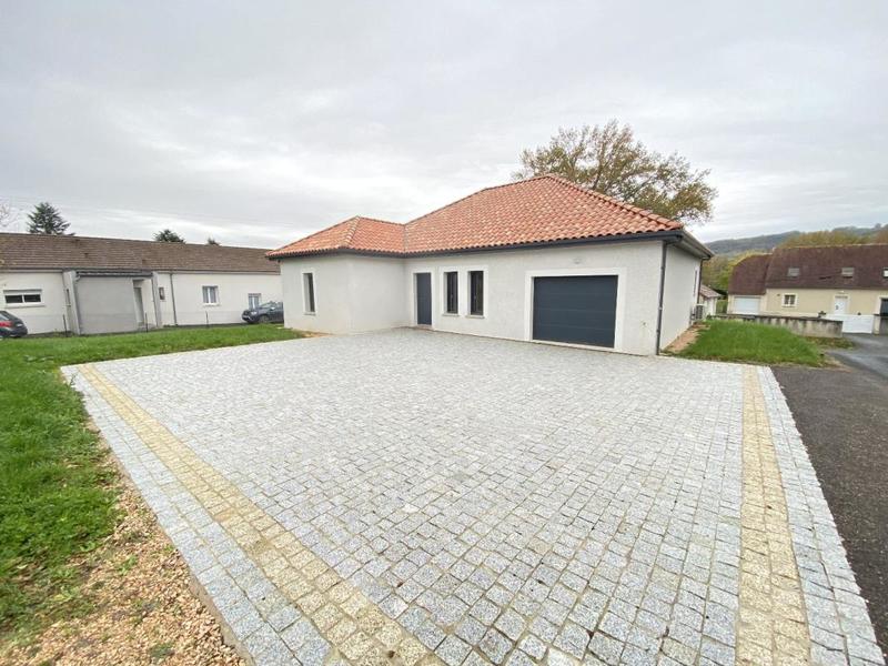 Maison - 99 m² - 5 pièces