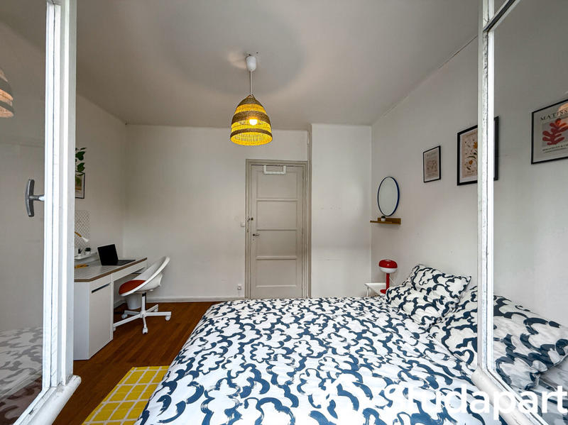 Chambre - 85 m² - 1 pièce