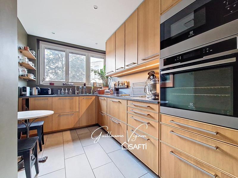 Appartement - 100 m² - 4 pièces