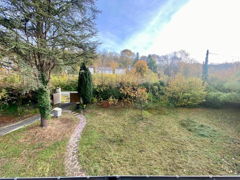 Maison - 284 m² - 9 pièces